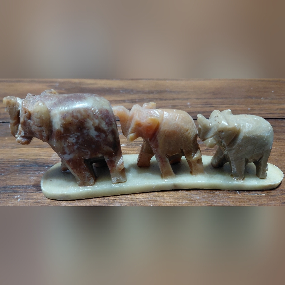 Vintage K's Collection Three Elephants In a Row Carved Stone Made in India